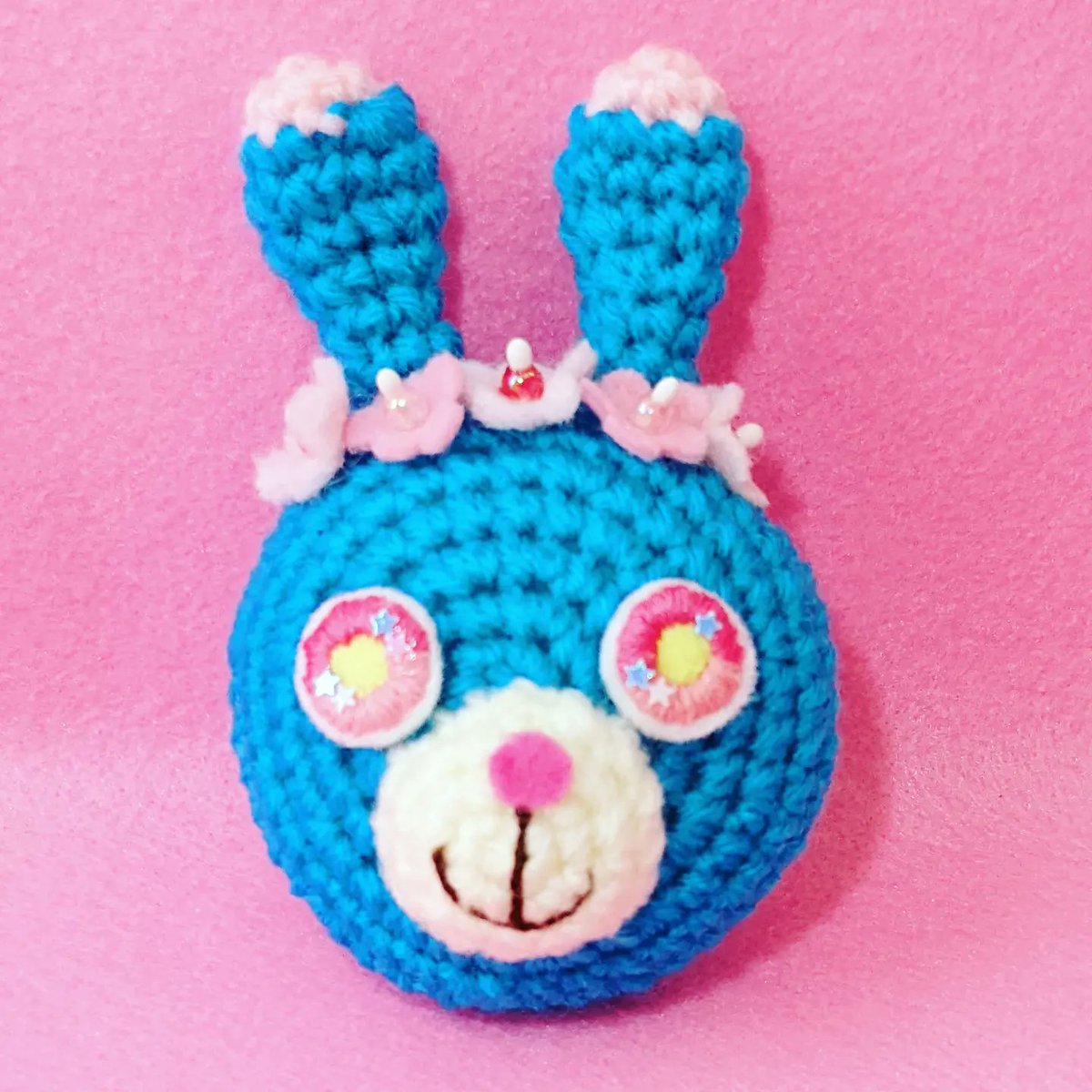 althaea_rosea_s's tweet photo. #自分は好きだけど伸びなかった作品

現在進行系で製作してるけど、刺繍で作ってる目を使ったあみぐるみ🧶
カラフルで好き✨ https://t.co/ctUOPm68in
