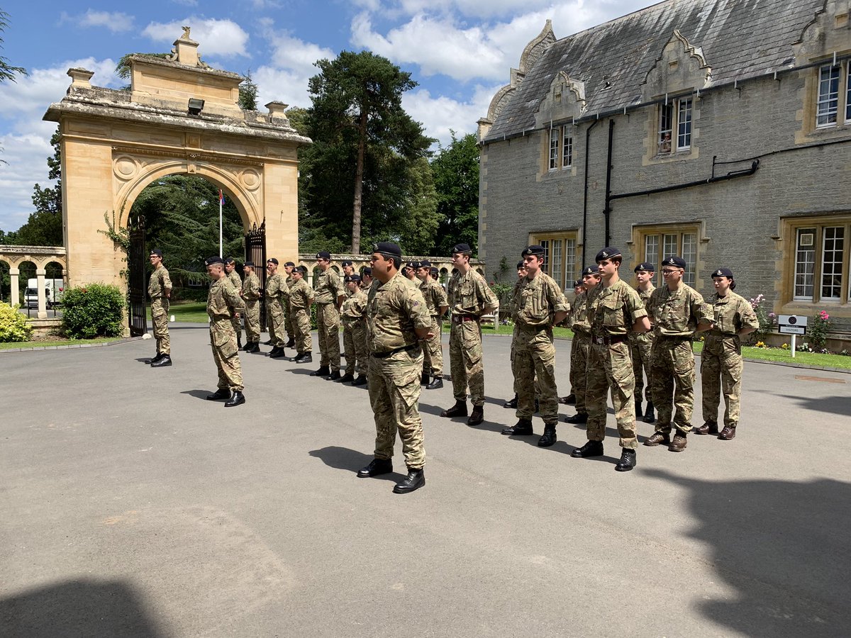 Thomas_Bredon's tweet photo. Thomas House win the inaugural drill competition. Hard work always pays off. Well done @BredonSchool https://t.co/0ruo2Gjou1