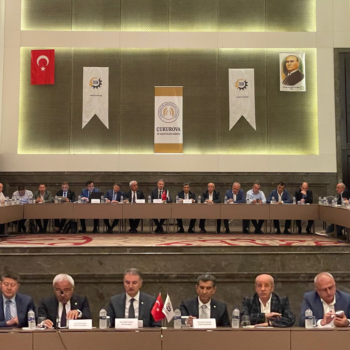 UnFederasyonu's tweet photo. TMO Genel Müdürü Sayın Ahmet Güldal ve TMO yetkilileri katılımıyla, Çukurova Un Sanayicileri Derneği ev sahipliğinde, TUSAF Genişletilmiş Yönetim Kurulu Toplantısı yapıldı.  Rekolte  beklentileri, TMO alımları ve un regülasyonu üzerinde değerlendirmelerde bulunuldu . @OfisTMO https://t.co/L1UbMeERwQ