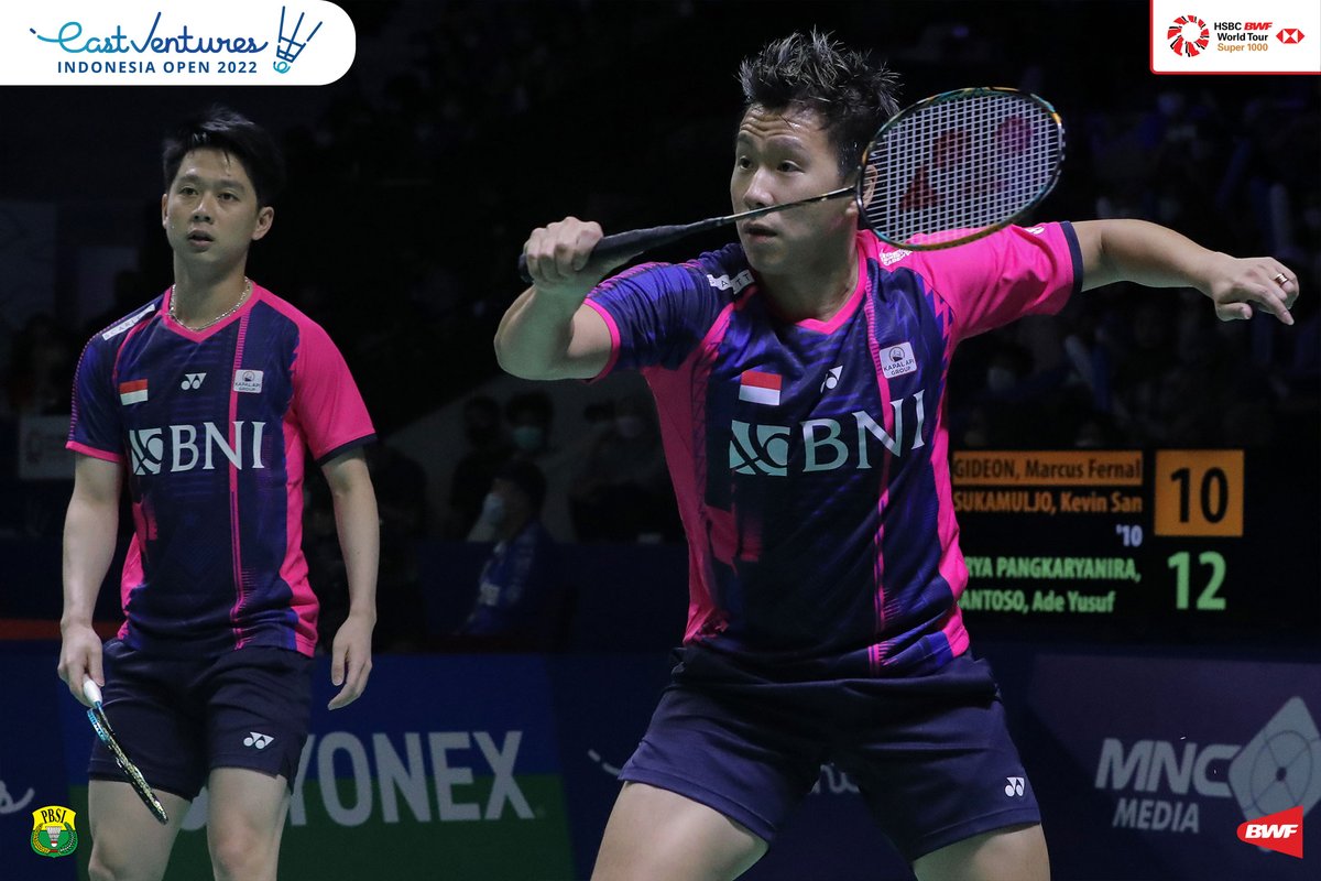 INABadminton's tweet photo. Babak 32 besar hari pertama East Ventures Indonesia Open 2022 telah rampung dilaksanakan.

Ayo lihat kembali aksi para jagoan-jagoan Indonesia!

#BadmintonIndonesia #EVIO2022 https://t.co/nM7HVrXU9i