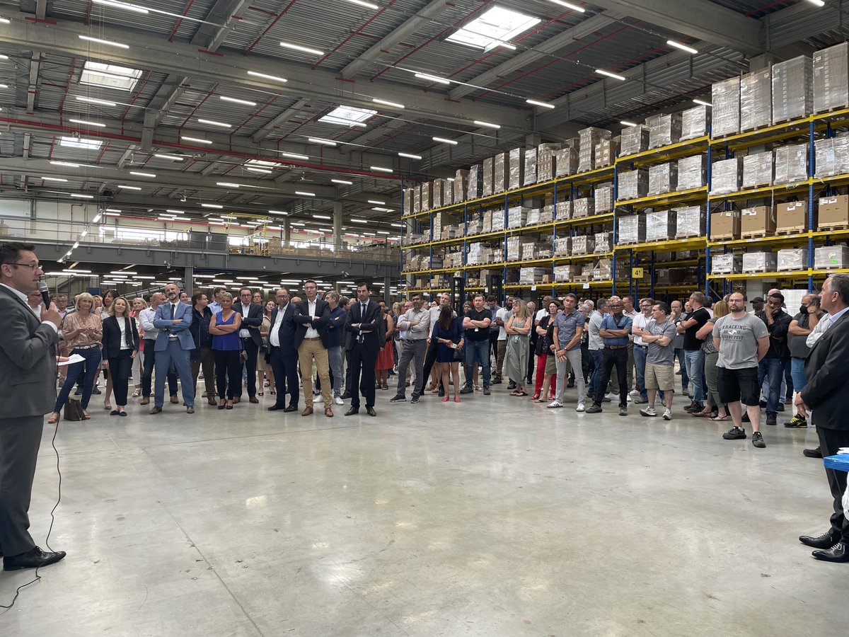 SCC_Info's tweet photo. [Événement @SCC_Info : Inauguration des locaux de Lieusaint🏭] 
Ce projet d'aménagement permet d'améliorer le quotidien des collaborateurs, de mieux organiser l'espace et s'inscrit dans le plan de #transformation. 
Bravo à tous pour le travail qui a été réalisé🥳
#SCCtoday https://t.co/SK3IpG9HUU