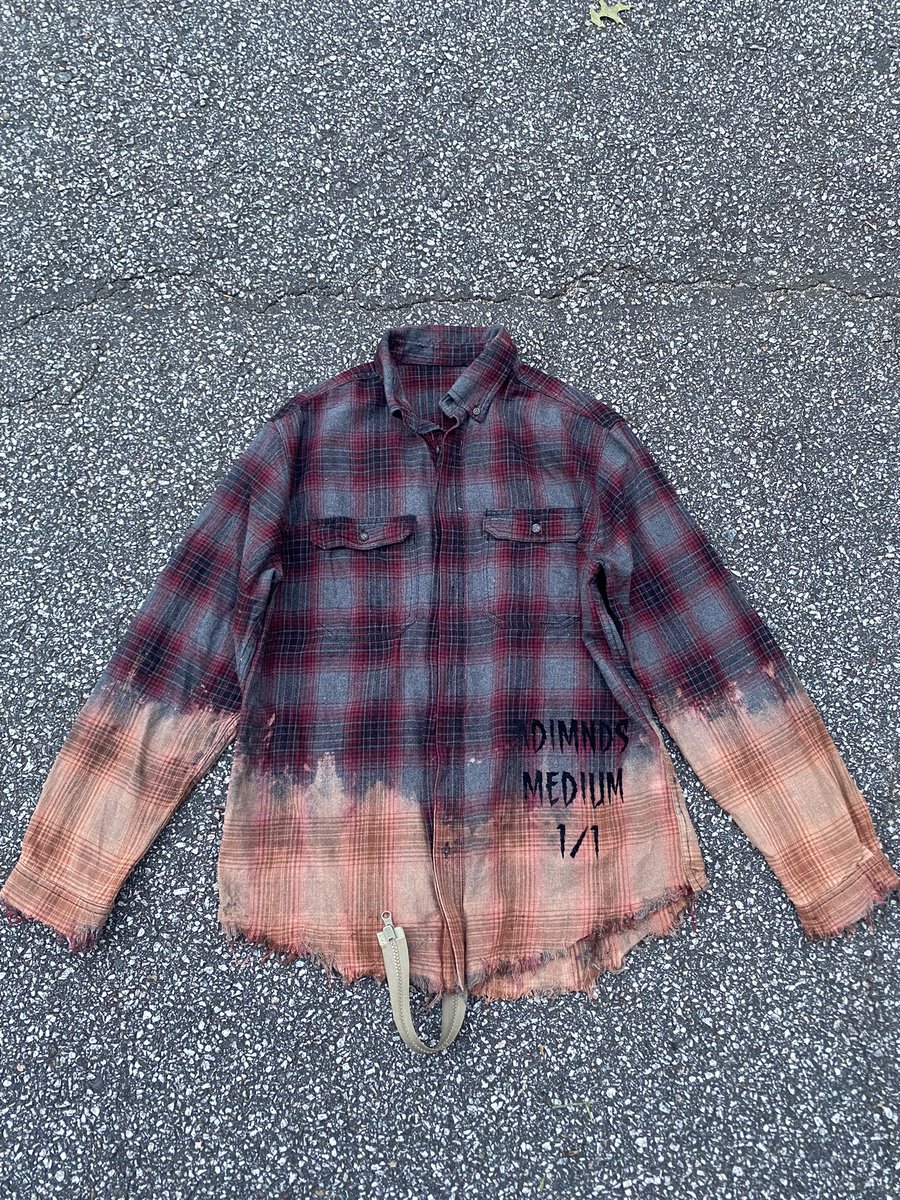 Kdimnds's tweet photo. Flannel + riot tote bag https://t.co/wfZ3wgu02F