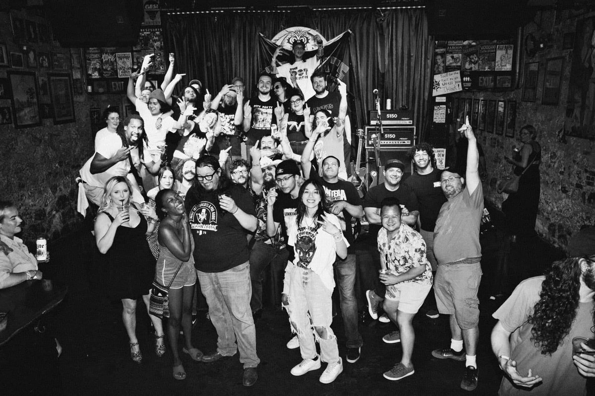 william_prewitt's tweet photo. What a tour!!! I’m so grateful for the experiences, sights, and the sounds of this tour. I saw so many new bands that I fell in love with, and met so many great people. Changed my life. https://t.co/s4tKHjk5km
