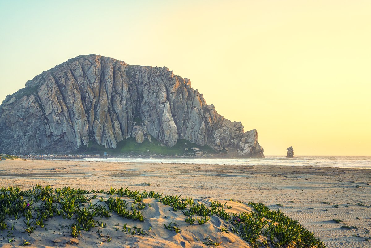 Sunset At Morro Rock Beach - Fine Art Photography
This image and others available here - buff.ly/3n4JpfD
#PhotographyIsArt #BuyIntoArt #MorroBay #MorroRock #wallart #artprints #TuesdayMotivation