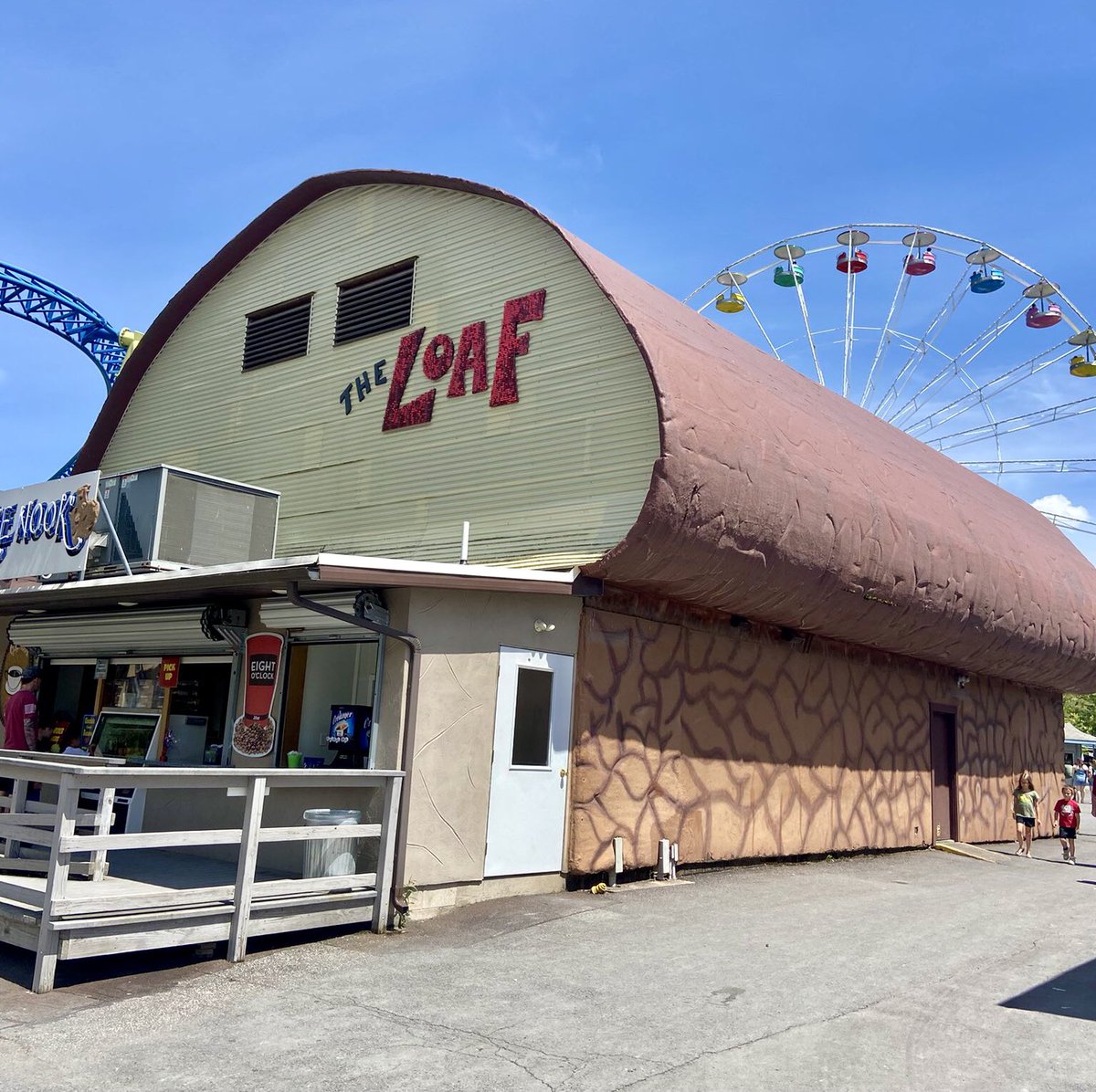 WorkingPublicHQ's tweet photo. the loaf
elysburg, pennsylvania 
(knoebels amusement resort, 1960s) https://t.co/Cn8FBBe4gc