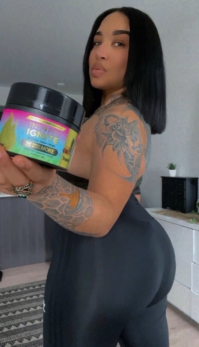 TNTProSeries's tweet photo. Check out our NEWEST sweat cream... TROPICAL scented 🌴☀️

Our sweat cream contains petroleum jelly to create a layer of insulation increasing your internal temperature and circulation. This will cause your body to burn more calories faster!

Photo Creds: @j_fire_2022 https://t.co/T0CW4ANwjd