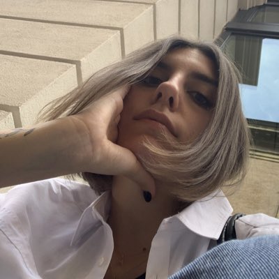 annifium's tweet photo. #NuovaFotoProfilo xd https://t.co/JQc3JFKYAT