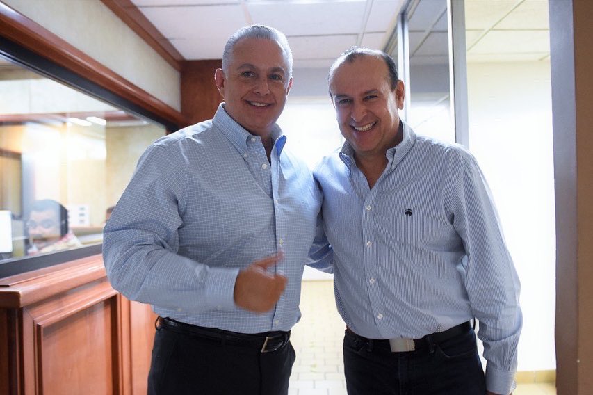 Me dio mucho gusto platicar esta mañana con mis amigos de <a href="/NoticierosGREM/">Noticieros GREM</a> sobre diversos temas de interés para la ciudadanía. ¡Les deseo un excelente martes!