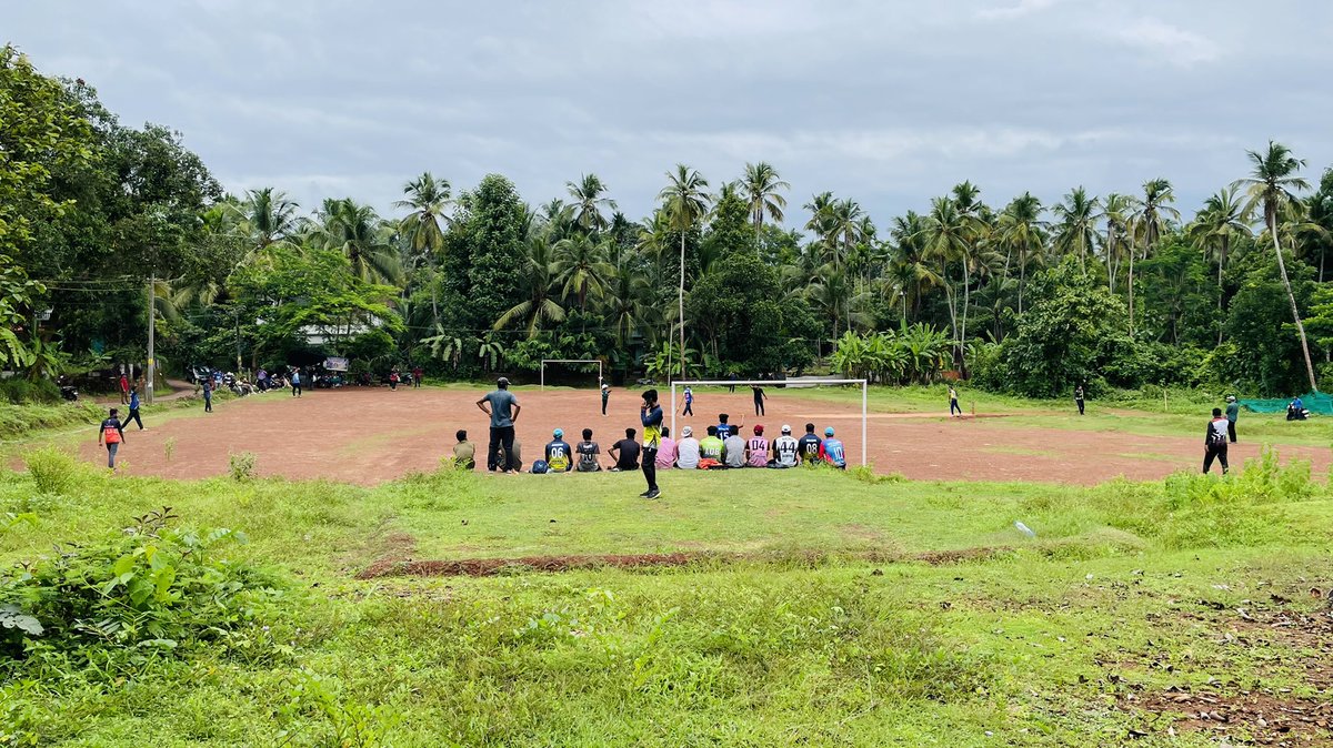 apsubair's tweet photo. #kannur @cricketworldcup @BCCI https://t.co/1uX5dlsxGL