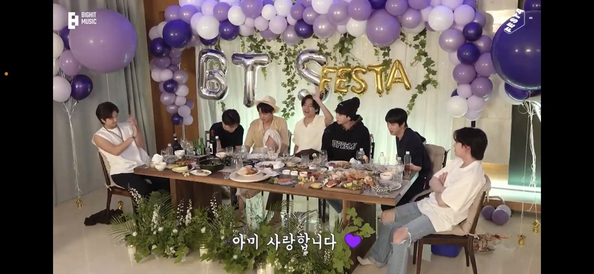 kheimy's tweet photo. Have fun and live happily, my babies! We'll be rooting for you, as always. Our best moment is yet to come.
Borahae, my bestfriends for the rest of my life @BTS_twt 😘💜💜💜💜💜💜💜✨
#아포방포 #BTS #BTSARMY #방탄소년단 #OT7ForLife https://t.co/OhCoVLcPxI