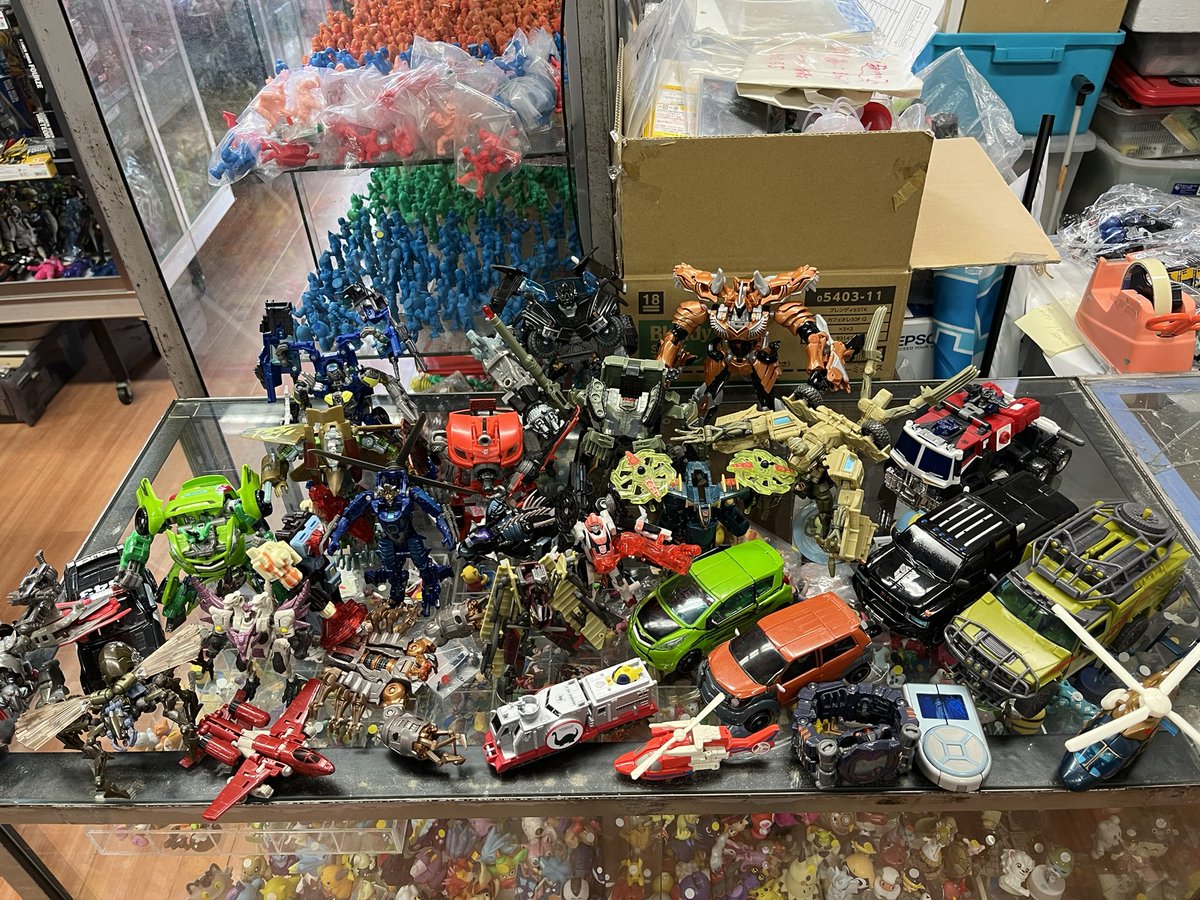 kaikodo_net's tweet photo. 店舗14.15.16日はお休みです
買取情報です
Today's purchased items
#transformers
#beastwars
#takaratomy
#hasbro
#bonefree
#toymuseum
#kaikodo_net
#トランスフォーマー
#ビーストウォーズ
#タカラトミー
#ハズブロ
#ボーンフリー
#懐古堂
#おもちゃ博物館
#フィギュア買取
#出張買取 https://t.co/GNW9xdkmCy