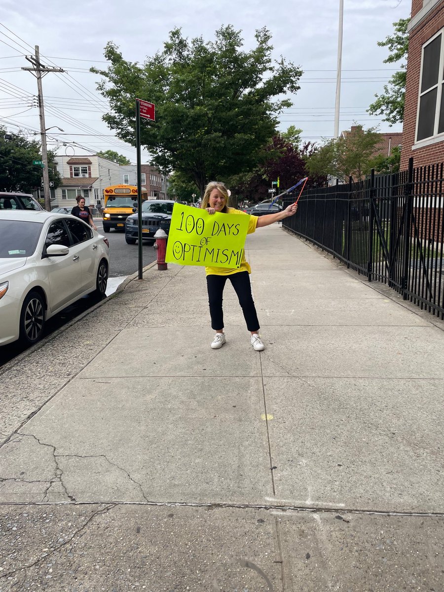 203D22's tweet photo. #PS203 celebrates 100 days of Optimism! @District22BKNY @BKSouthClimate #SocialemotionalLearning https://t.co/mK4RT23PKE