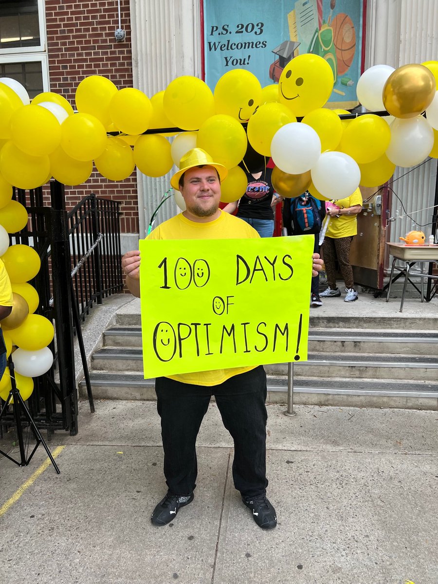 203D22's tweet photo. #PS203 celebrates 100 days of Optimism! @District22BKNY @BKSouthClimate #SocialemotionalLearning https://t.co/mK4RT23PKE