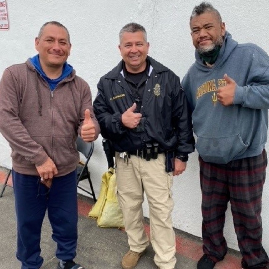 This week is National Men's Health Week! Remember, health goes beyond just physical health. 

📸 @lbpd
Quality of Life Officer Stahmann has taken part in various outreach efforts with persons experiencing homelessness. Recently. Great work Officer Stahmann 💙