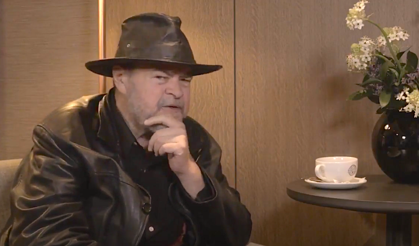 Celebrating the birthday of Pere Ubu\s David Thomas with an interesting hour-long interview:  
