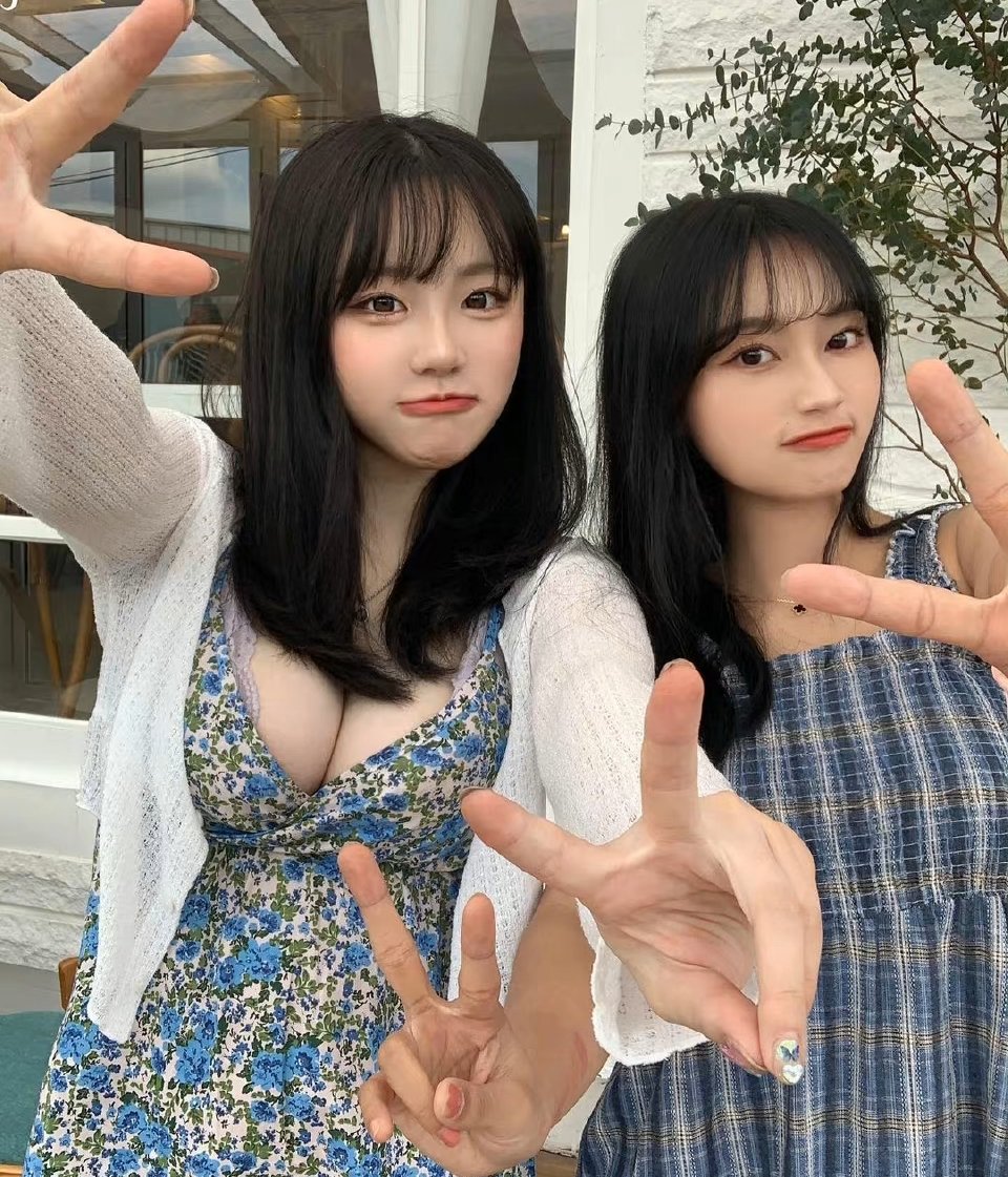 yurong_3's tweet photo. 妹子说，晚安，要早点儿睡哦… https://t.co/TCgTTjSXl4