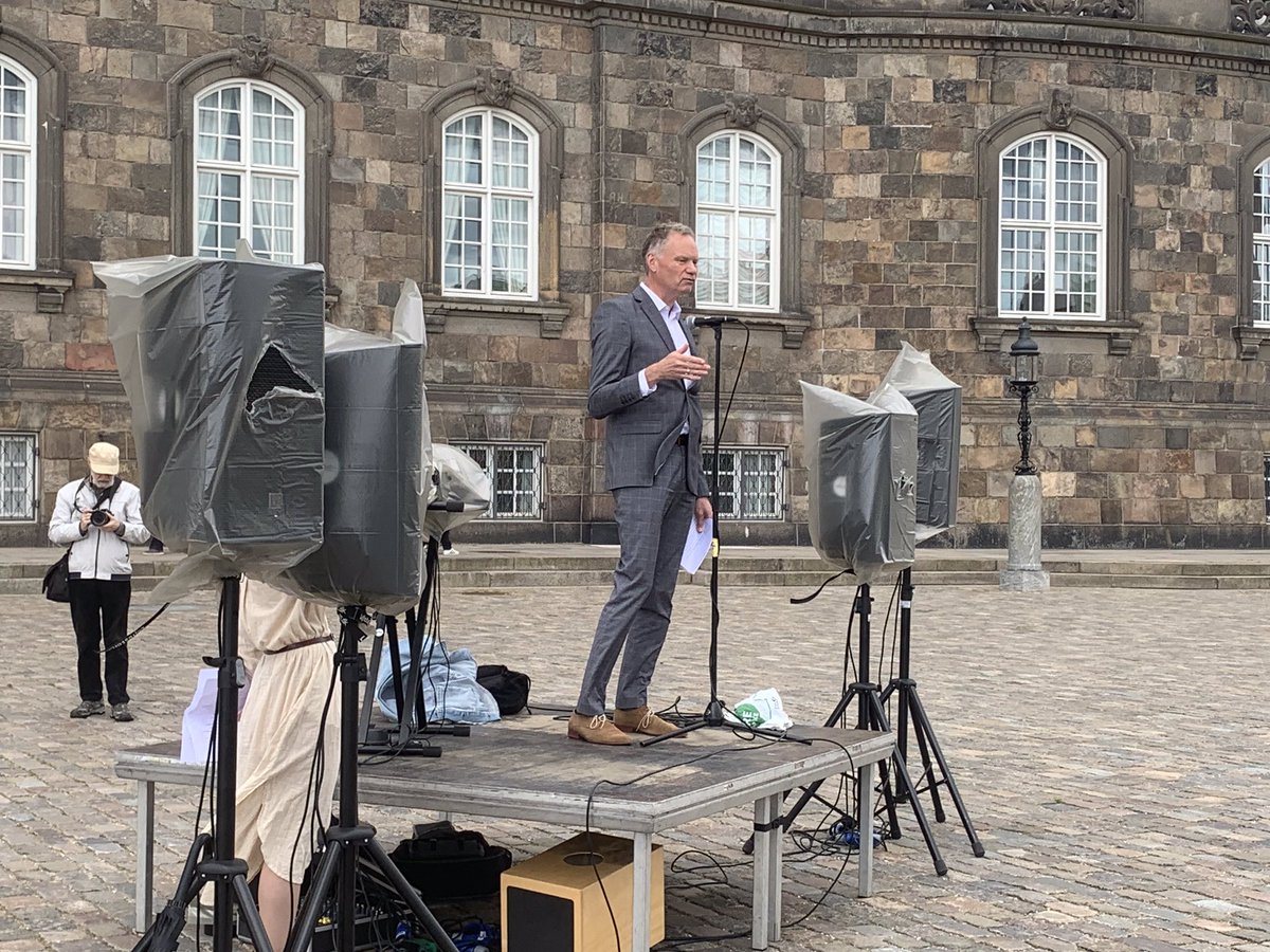 Frihedskaldet - sæt forskningen fri - Vigtigt at sikre forskernes frihed til at formidle også det politisk ukorrekte. Bare kvaliteten af forskningen er høj. Vigtig med midler til fri forskning, så vi kan få skabt den forskning, som vi skal leve af om 30 år. #dkpol #frihedskaldet