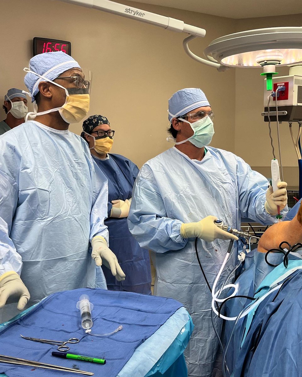 SpecialtyOrtho1's tweet image. Dr. Taylor Mathis performed the first Stryker InSpace subacromial balloon in the northern half of Mississippi. This is an exciting new minimally-invasive technique that can be an alternative to shoulder replacement.
#chooseSOG #SOGstrong #NoReferralNeeded