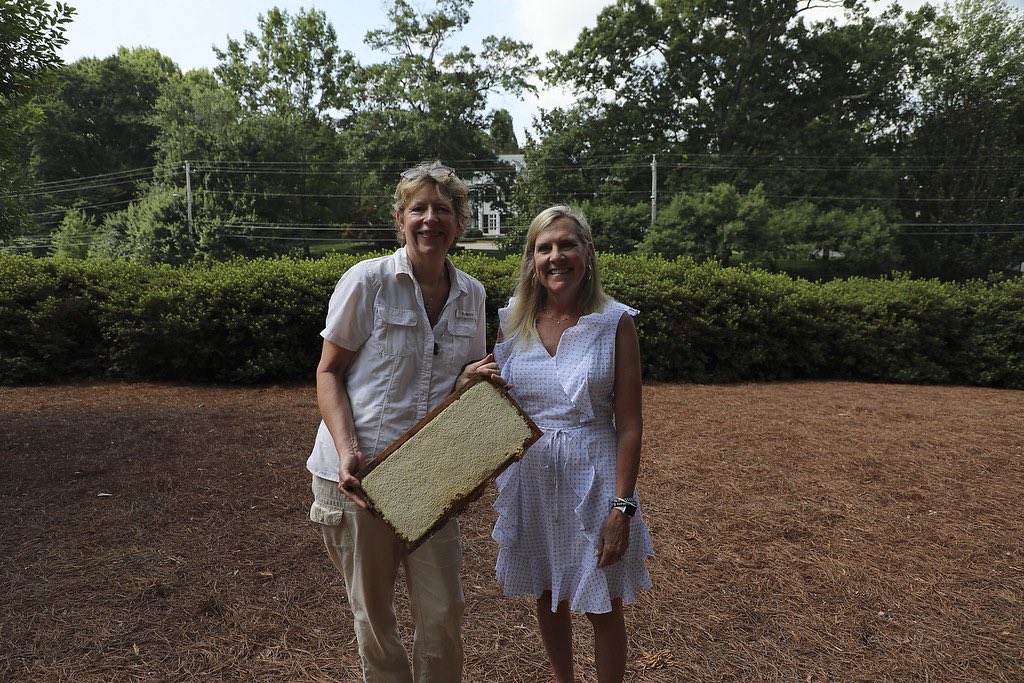 First Lady Marty Kemp tweet media