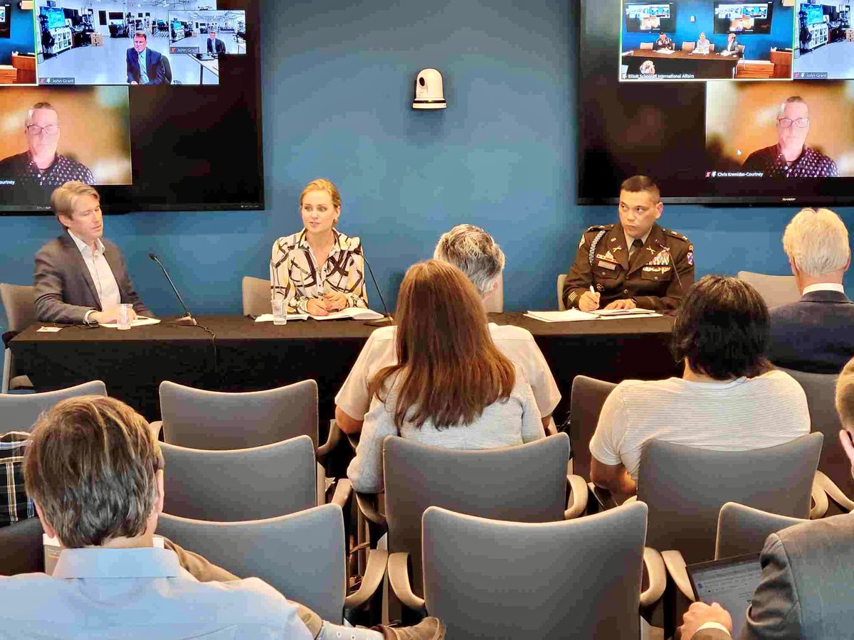 jlmcardle01's tweet image. Such a pleasure to speak alongside @usacactraining, @DefenseIntel, @FriendsofEurope, and @ITI_TechTweets last week on the power of #XR tools and a #metaverse for national security at the @GWtweets @DataGovHub #XRIRConference2022