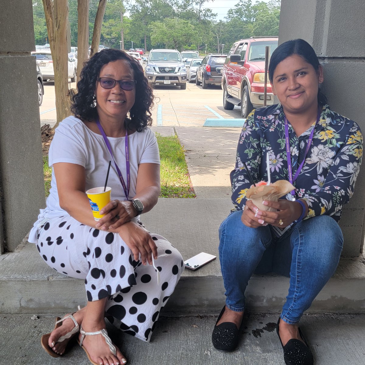 ccdio_br's tweet photo. Thanks to our Green Team for providing snoballs for the Catholic Life Center campus. They were a great treat on a hot day! #CCDBR #CatholicCharities https://t.co/OLK52gEDyP