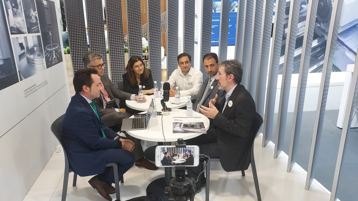 🗣Nuestro compañero <a href="/mikelnino/">Mikel Niño</a> ha tenido un estupendo encuentro en el stand de #IBARMIA 
🔹en la mesa redonda han analizado el futuro de la #Fabricación 
Visítanos en nuestro stand
📍 Pabellón 1 - stand E-11
⏳13 - 17 #Junio
#CreatingGrowth #ImprovingSociety