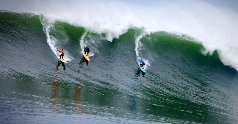 surfertoday's tweet photo. Breaking in cold, shark-infested waters, Nelscott Reef is one of the most challenging big wave surf spots on the planet. Discover Lincoln City's finest wave.
#nelscottreef #lincolncityor #oregon #bigwavesurfing #surf #surfing @LincolnCityOR @TravelOregon
