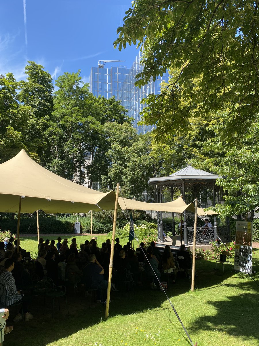 welovebrussels's tweet photo. Agenda: Concerts in the European Parliament’s Citizens’ Garden take place every day from Monday to Friday during lunchtime (until end of June) and at 18h from 1 to 15 July. 👉Enjoy performances by different musicians in a beautiful setting! Info: https://t.co/YDTN21IltQ #brussels https://t.co/0gsQUvS2Z3