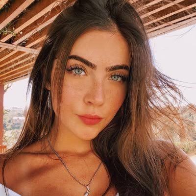 tracklist's tweet photo. Grazi Massafera viverá a mãe de Jade Picon na próxima novela das 9 da TV Globo, “Travessia”. 

A informação foi confirmada pela equipe da atriz ao Hugo Gloss. https://t.co/IxF7PuHxck