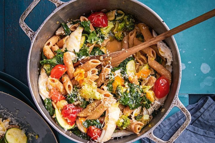 NMHOSAVPM's tweet photo. What’s up everybody! Hope y’all are having an amazing summer, check out this healthy recipe and let me know if you try it!

#NMHOSA #IAMCTSO #CTLP #NMCTLP #HOSA #FutureHealthProfessionals #NMHOSAtastytuesday  

Link: https://t.co/X9FfzD9siv https://t.co/YkAFgXRwAs
