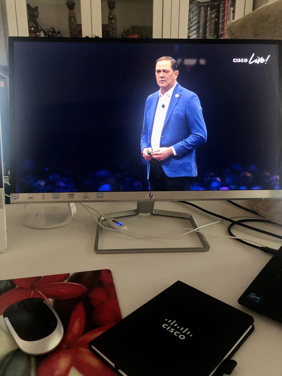 LeanneSW's tweet photo. Hybrid events offer the best of both worlds #CiscoLive https://t.co/YhgHpHA2rG