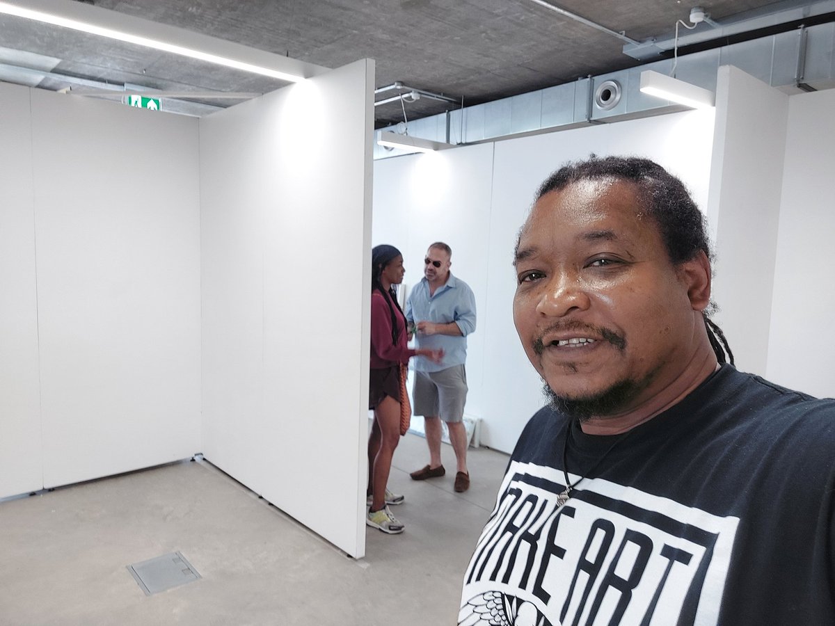 ArtofTonyNero's tweet photo. A quick trip to the Design District to drop off my pieces for #Fluxexhibition.  This almost empty space will be transformed into a hive of excitement for Thursday's preview. 🎨 👌🏽

Grab your exhibition tickets here https://t.co/7ih2Ngztrq

@fluxexhibition @ThePeninsulist https://t.co/4bjhnayUxP