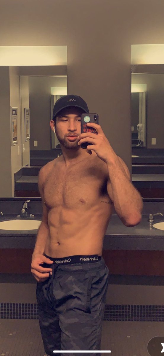 patrickbrycem's tweet photo. #FirstTweet In case y’all forgot what I looked like… https://t.co/OL7Adt68Yr