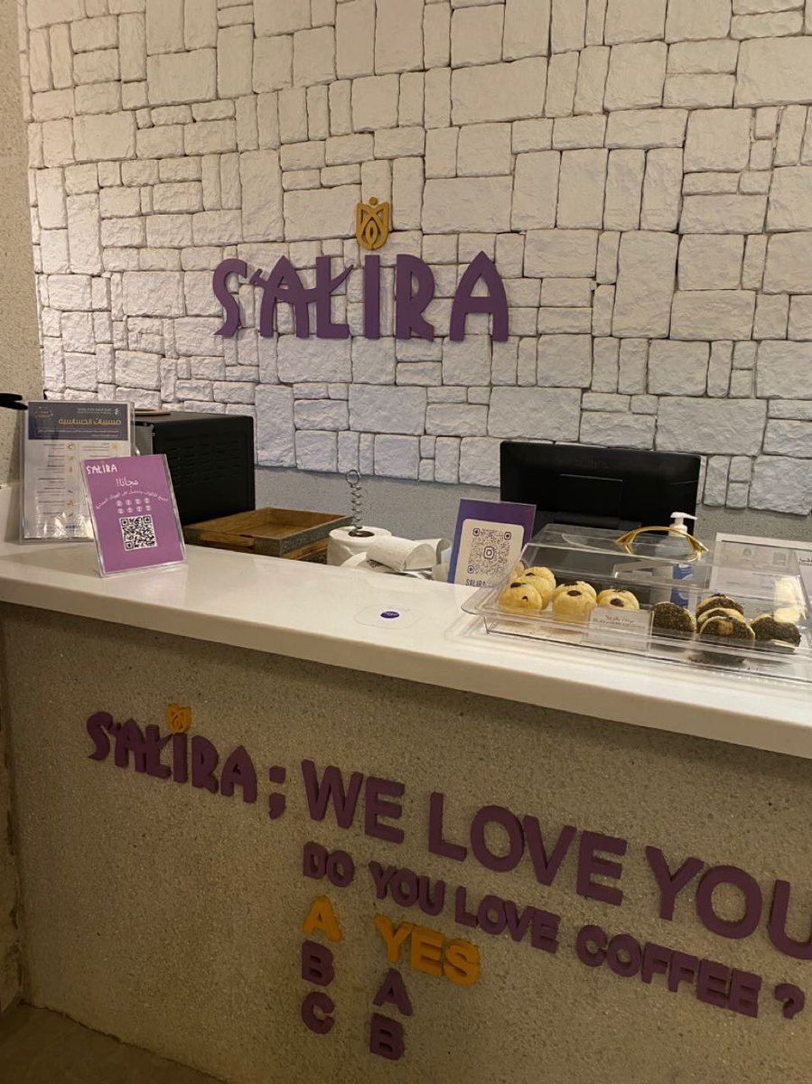 exclusiveriyad's tweet photo. ساليرا كافيه - @salira_cafe 
عشاق البنفسجي 💜😻
قهوة مختصة المكان ملموم ورايق 
 يوجد موسیقی🎵  جديد حي قرطبة 📍 https://t.co/9rSqSsPCph