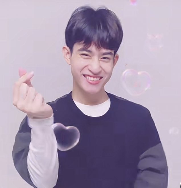 kimchay1259's tweet photo. Babyyyy 🤏🤏🥺🐣🍼💕
#BarcodeChallenge #barcodetin #Barcode1stSong1M https://t.co/aj4n05B9b5