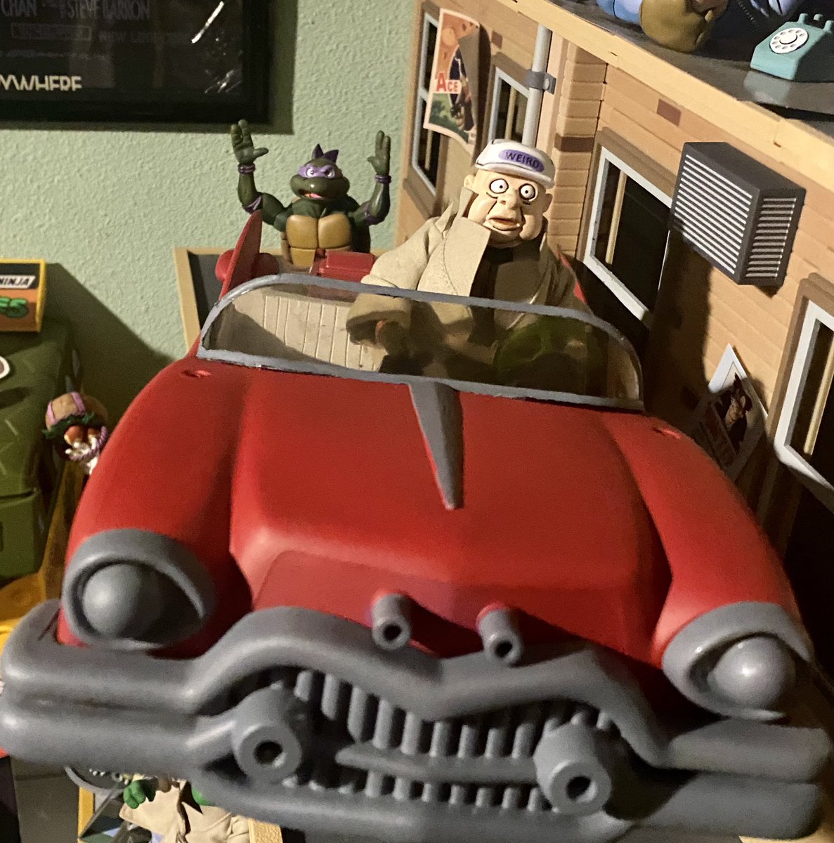 GrouchyGodzilla's tweet photo. Some of my favorite pictures for this #TurtleTueday #TMNT https://t.co/FsWJY9uj6X