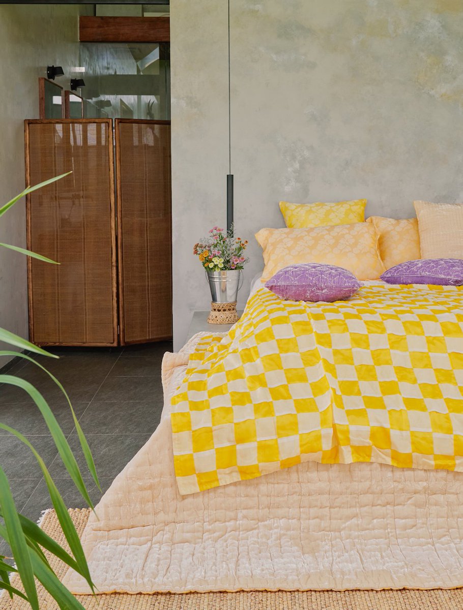 MaisonObjet's tweet photo. CHECKMATE!
Checkerboard patterns are back with a vengeance... from wardrobes to interiors, you just can't escape them! Energize your interiors and your looks with this squared-off trend. Discover more on the M.O.M platform!
https://t.co/fNeJHE5x1F
#maisonetobjet #momplatform https://t.co/kwKm5gjoGQ