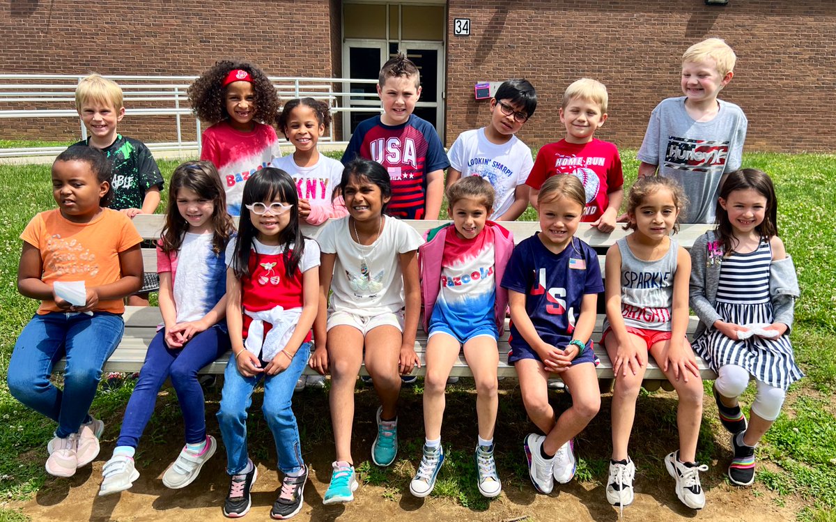 CRAS_cina's tweet photo. U is for USA Day, which just so happens to fall on Flag Day!🇺🇸 Many of us are wearing red,white, &amp; blue today for our #ABCcountdown to summer and to celebrate our American Flag❤️🤍💙 https://t.co/04rCu2rLCG