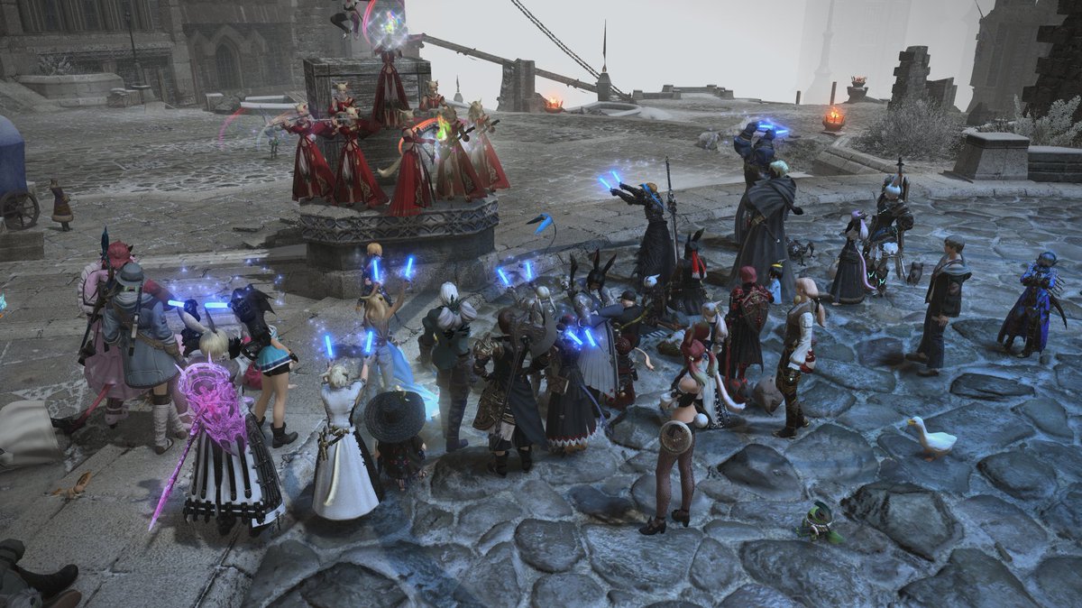bogy_01's tweet photo. FF14ログインしたら演奏会やってた
いいもの見れて満足 https://t.co/BmNOzW4sqk
