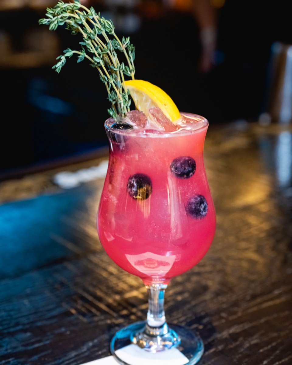 Guy Fieri's Foxwoods tweet media