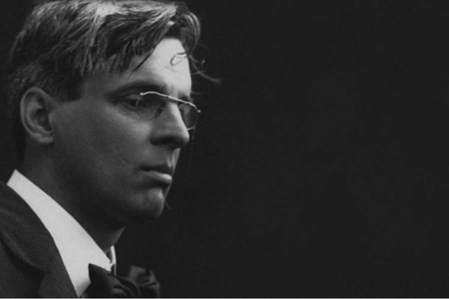 Boston Irish Tourism (@thebostonirish) on Twitter photo Happy Birthday to #WBYeats, born June 13, 1865 in #Dublin. Yeats had many #Boston connections: <a href="/TheBostonPilot/">The Pilot</a> published his early poems. He brought <a href="/AbbeyTheatre/">Abbey Theatre</a> here + lectured at #Harvard. <a href="/burnslibrary/">Burns Library, Boston College @burnslibrary.bsky.</a> holds an important collection of Yeats' papers. irishboston.blogspot.com/2019/06/willia… Happy Birthday to #WBYeats, born June 13, 1865 in #Dublin. Yeats had many #Boston connections: <a href="/TheBostonPilot/">The Pilot</a> published his early poems. He brought <a href="/AbbeyTheatre/">Abbey Theatre</a> here + lectured at #Harvard. <a href="/burnslibrary/">Burns Library, Boston College @burnslibrary.bsky.</a> holds an important collection of Yeats' papers. irishboston.blogspot.com/2019/06/willia…