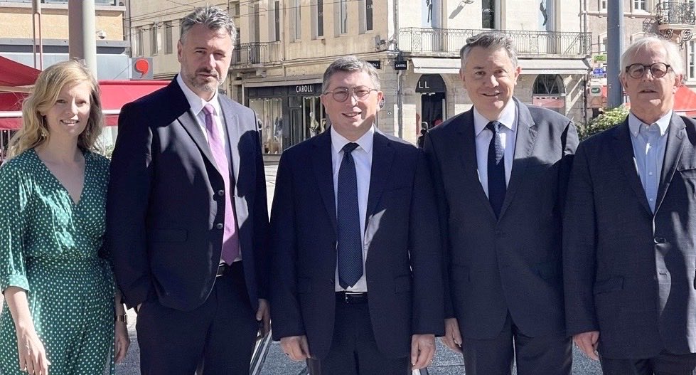 A Saint-Etienne, l’UDI soutient Jean-Michel Mis et s’engage face à l’extrême gauche radicale Les élus Gilles Artigues, Denis Chambe, Anne-Sophie Riou et Lionel Boucher appellent à ce qu’aucune voix ne manque à Jean-Michel Mis, député sortant de la 2ème circonscription de la Loire