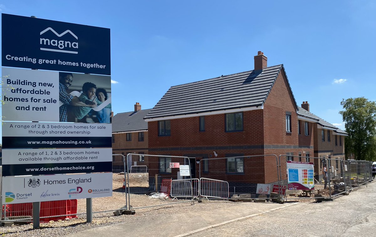 poolereads's tweet photo. Popped in to our Magna Housing Ltd McCreery Road, #Sherborne site to see this is progressing well with Rollalong Ltd and Fisher and Deane on this fully modular #MMC site. Quality affordability homes for #Dorset now rolling out across the county #MagnaBuilds https://t.co/uUZH2BJlxD