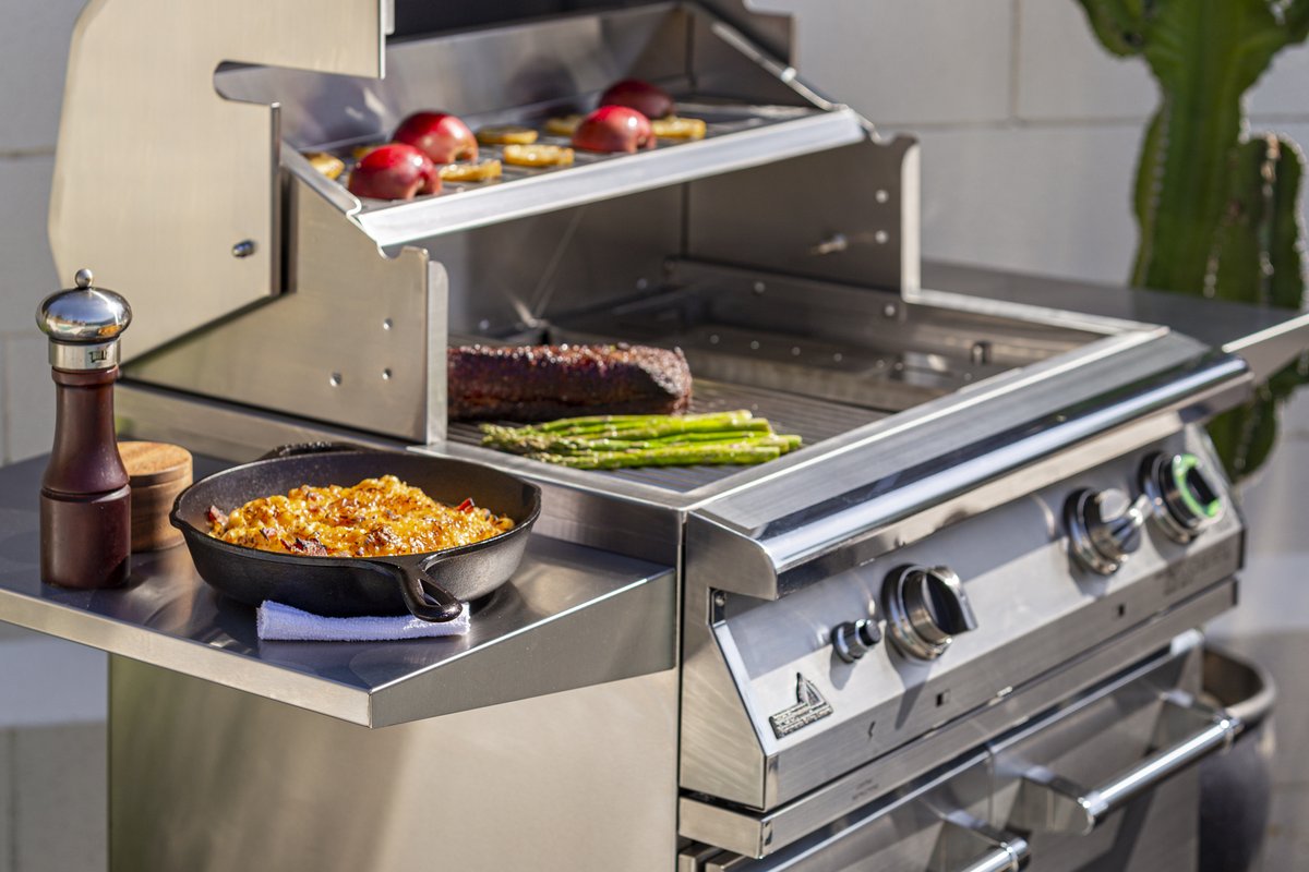 PatioLiving_com's tweet photo. Fire up the grill for Father's Day! Are you looking for something to get Dad as a gift? Take a look at our grill options: https://t.co/yw8IYzPV93. Looking for some inspiration on what to cook? Look no further, follow this link for some ideas: https://t.co/3ad903aEAu. #FathersDay https://t.co/6dEviZRsQt