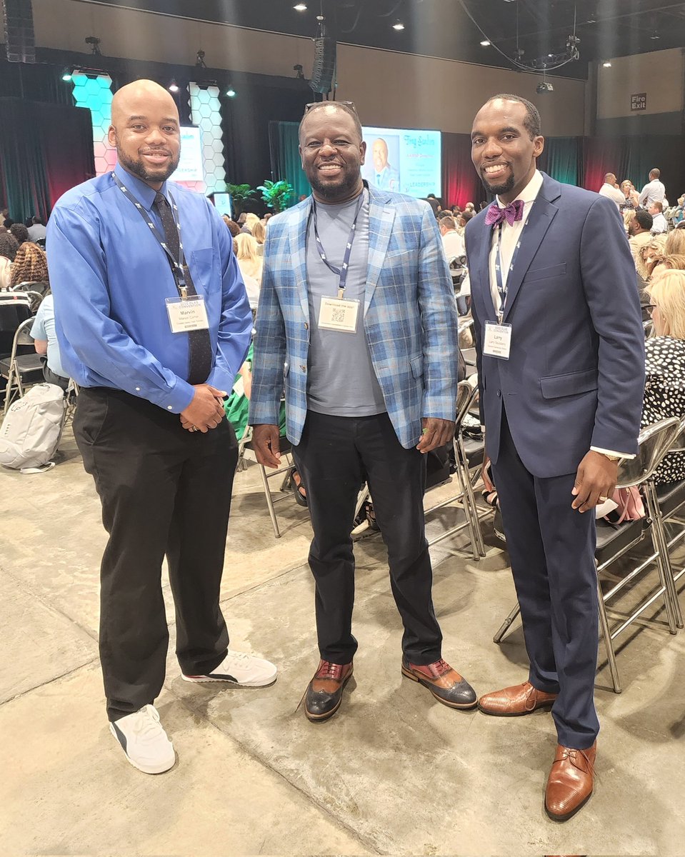 drcarter4edu's tweet photo. It's so fitting that I would see Dr. Andre Saulsberry and my schoolmate Larry Saulsberry at #clasconv22. Dr. Saulsberry was my 9th &amp; 12th ELA teacher who inspired, challenged, &amp; supported me as a student in Wilcox County, AL. #impactmatters #greatleaders @clasleaders https://t.co/0xBpxBQWtO