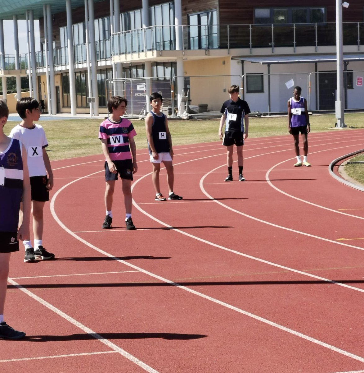 Glorious weather for Tonbridge Athletics Champs! Thank you <a href="/TonbridgeUK/">Tonbridge School</a> for a great afternoon of athletics. Well done Ebube, Reggie, George and AK for relay win! 👏👏👏👏👏