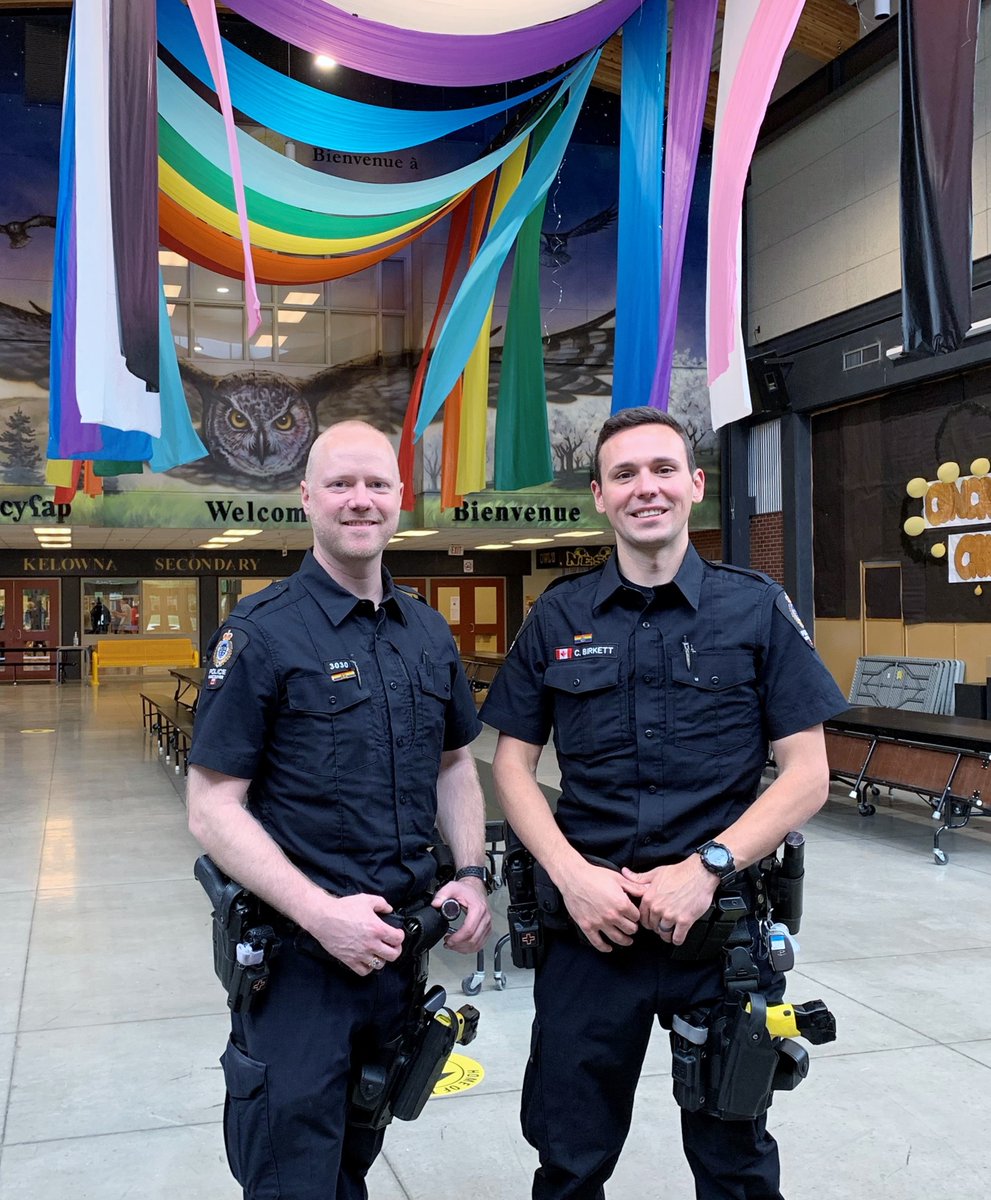Thanks to <a href="/OutOnPatrol/">Out On Patrol🏳️‍🌈🚓</a> for their presentation at Kelowna Secondary School this morning! Visit outonpatrol.ca for amazing volunteer and scholarship opportunities for students. <a href="/SD23News/">Central Okanagan Public Schools</a> <a href="/kssbrightsign4/">kssbrightsign</a>