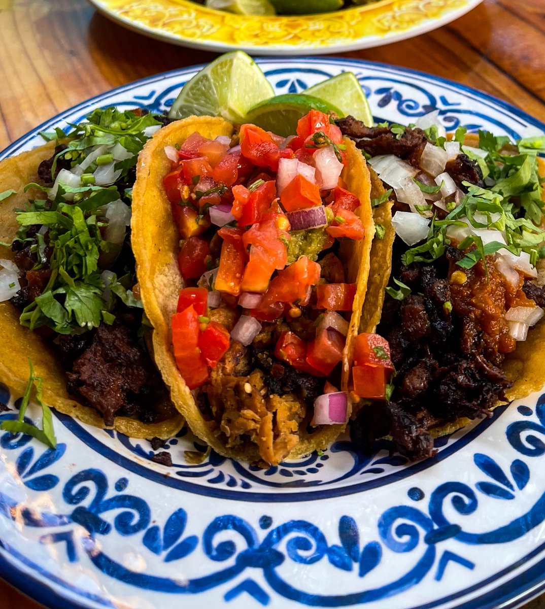 ItsRomaB_'s tweet photo. Them: “I can never go Vegan, I love tacos too much…”
Me on Taco Tuesday: https://t.co/dwbSUOxLPq