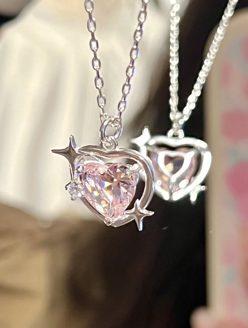 hello kitty tweet media