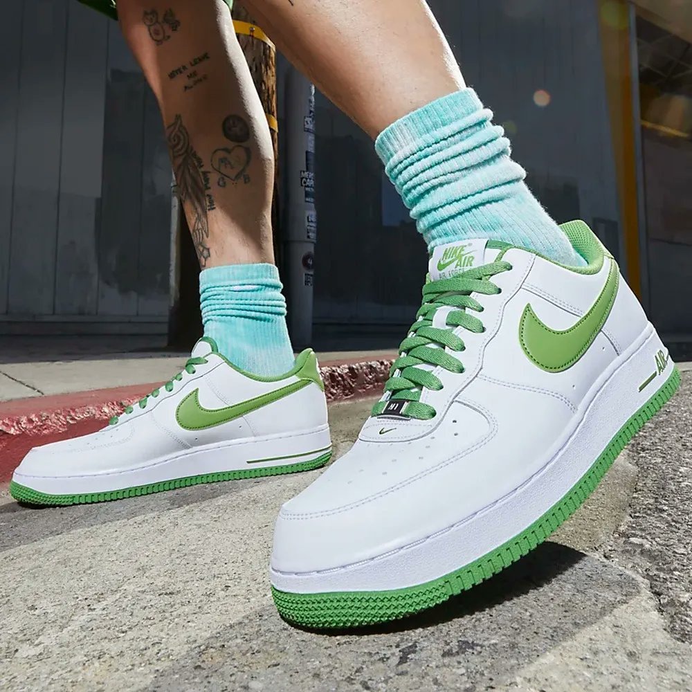 KicksFinder's tweet photo. Ad: RESTOCK via Nike US
Nike Air Force 1 '07 "Chlorophyll"
$100 + FREE shipping and returns 

>> https://t.co/JVG6babgZD https://t.co/AagaoR2S9m